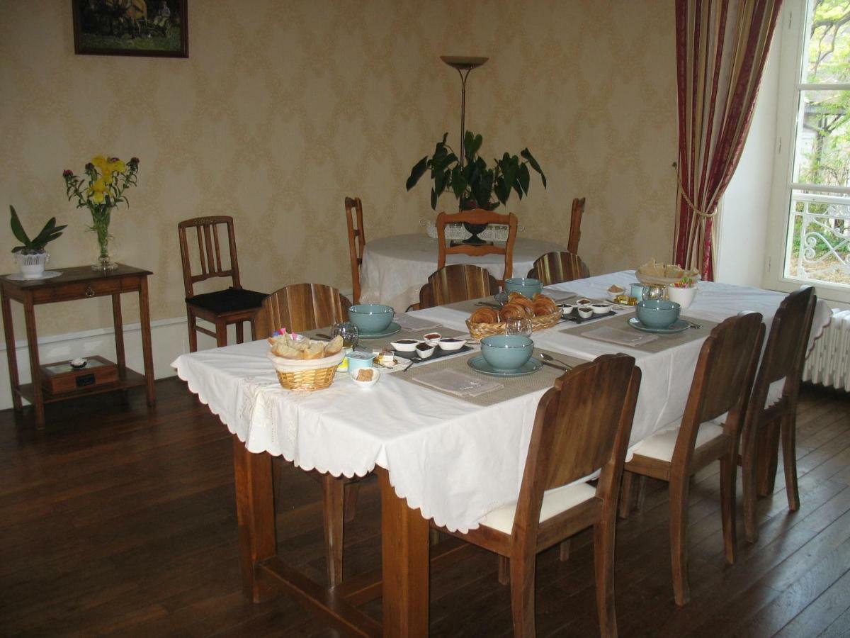 Domaine De Prefond Bed & Breakfast Bengy-sur-Craon Ngoại thất bức ảnh